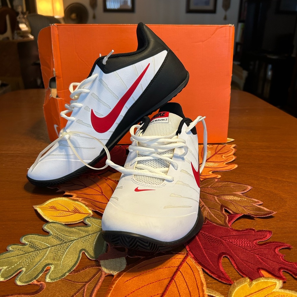 Nike Air Marvin 2 NBK Low Basketball Shoes - 10.5 NWT